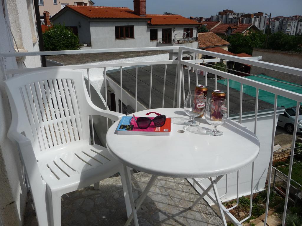 Apartments Noris Pula Zewnętrze zdjęcie