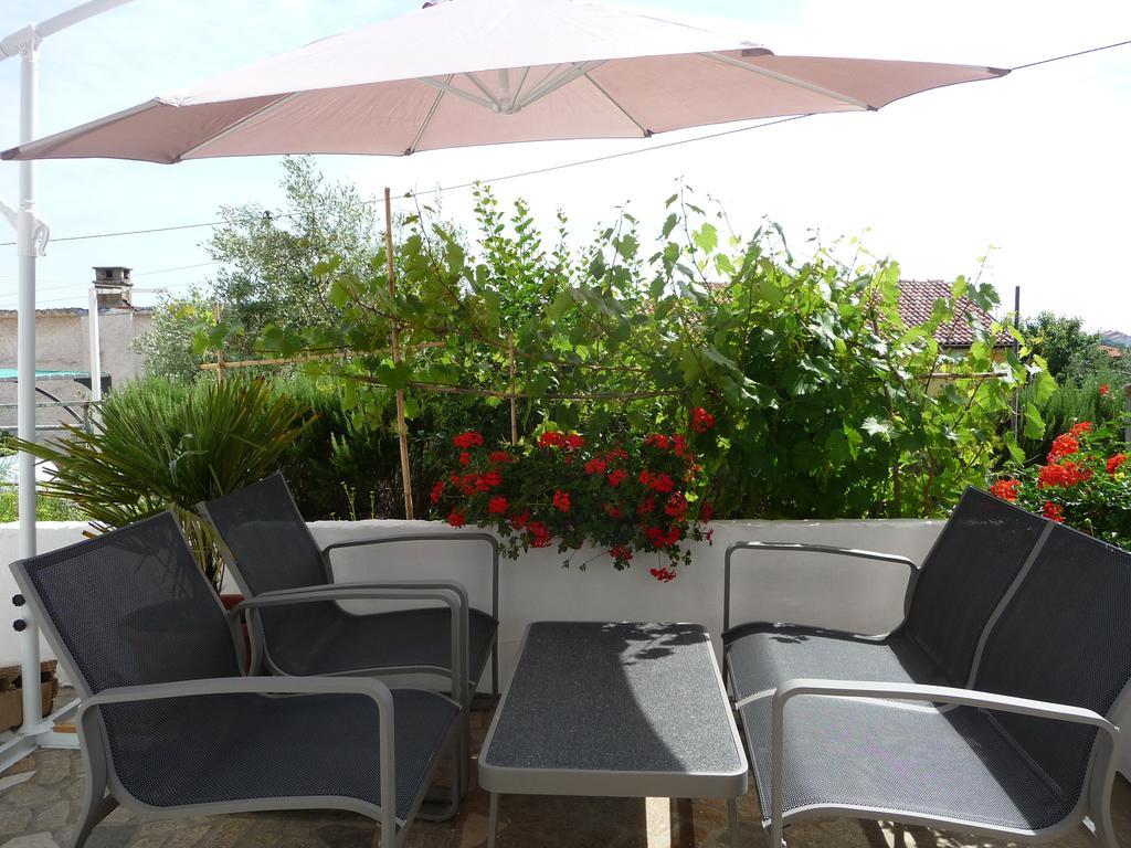 Apartments Noris Pula Zewnętrze zdjęcie